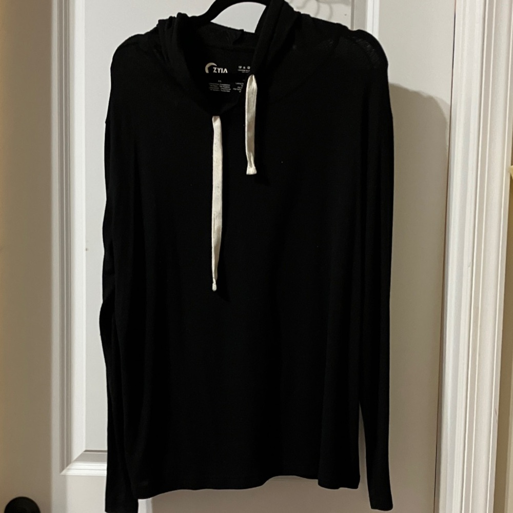 Zyia Black boyfriend Hoodie with drawstring